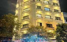 Dominic Hotel